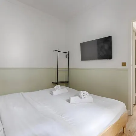 Mykeypers - Design & Cosy Flat 2br Center - Moulin Rouge Apartment *