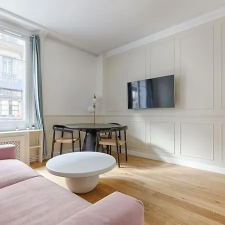 Mykeypers - Design & Cosy Flat 2br Center - Moulin Rouge Apartment *
