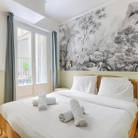 Apartment Mykeypers - Design & Cosy Flat 2br Center - Moulin Rouge *